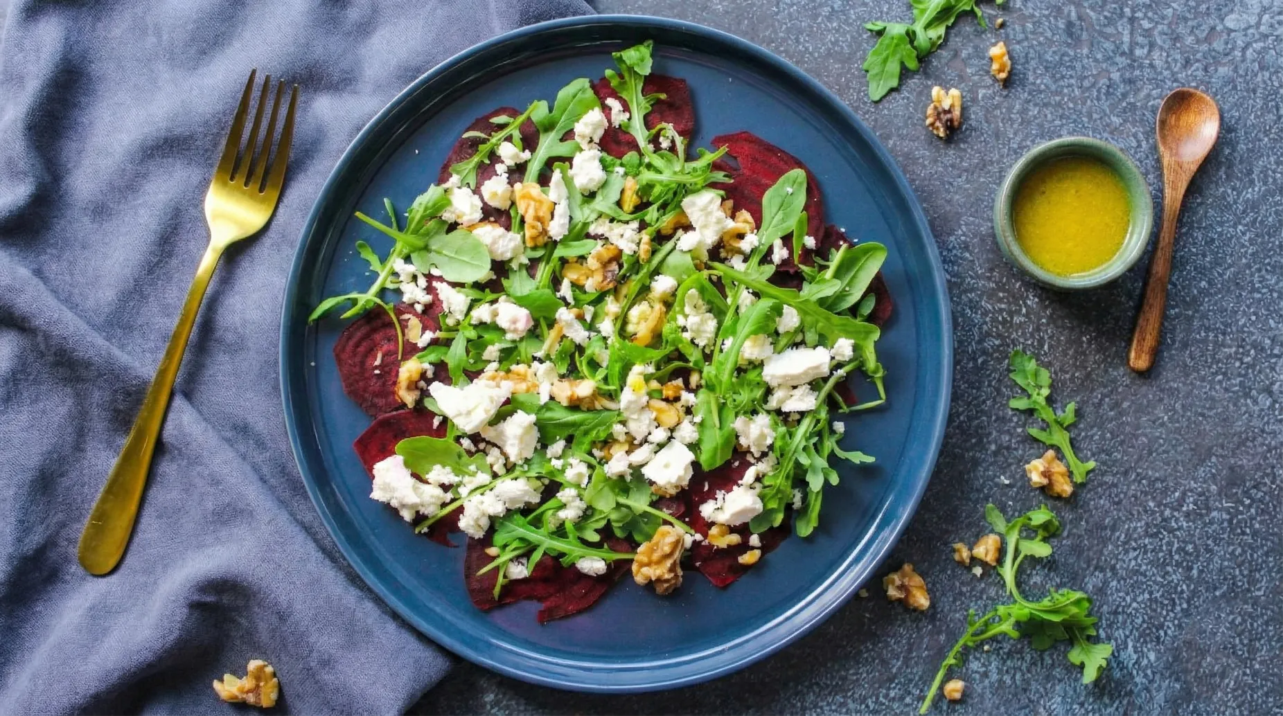 Rote-Bete-Carpaccio mit Schwarzkümmelöl-Dressing
